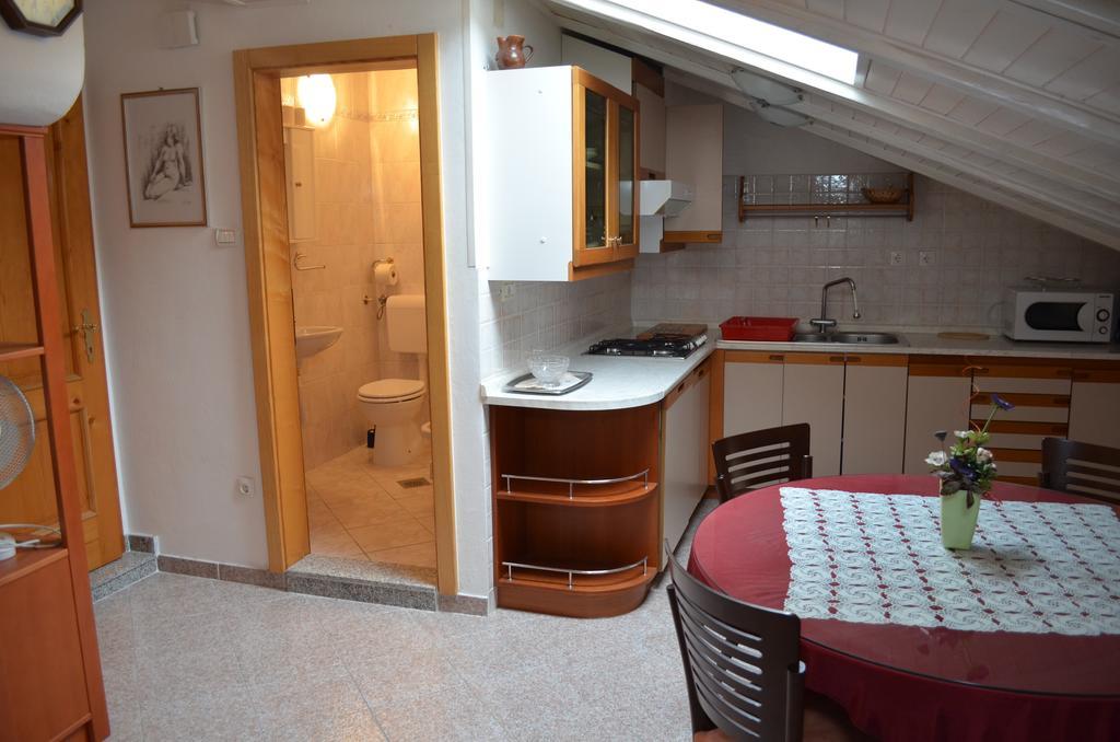 Guesthouse Koren At Winery Vipava Room photo